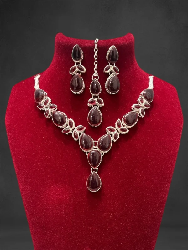 maroon stone necklace set with earrings and maang tikka bridal wholesale jewellery